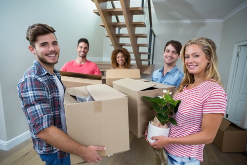 Moving van service for homes and businesses in Ealing