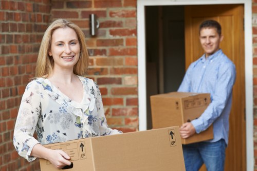 Resolution of a moving service complaint with clear outcome and follow-up