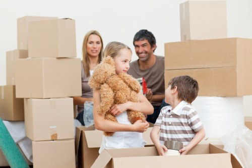 Reliable man with van moving service in Ealing